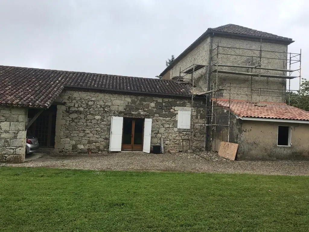 Rénovation de façade par un enduit à Agen